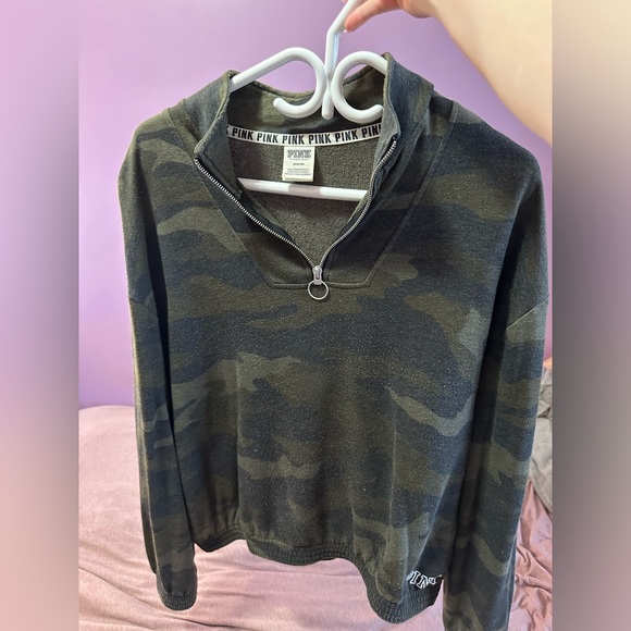 VS PINK camo tracksuit - Picture 6 of 6